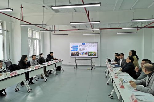 市發(fā)改委領(lǐng)導深入調(diào)研微電子學院 聚焦晶科微電子創(chuàng)新發(fā)展