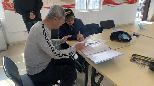 我為群眾辦實(shí)事 青島市北區(qū)興隆路街道開展為老服務(wù)公益理發(fā)活動(dòng)